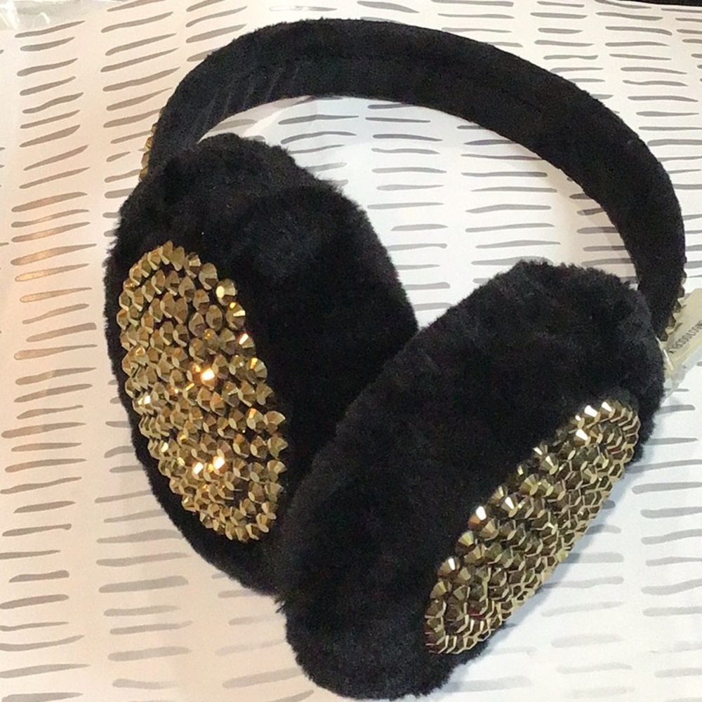 Ear muffs
